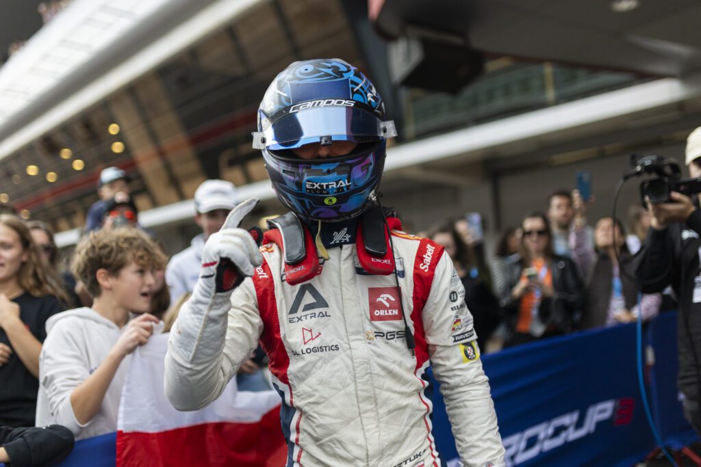 A brilliant end to the season for Sztuki!